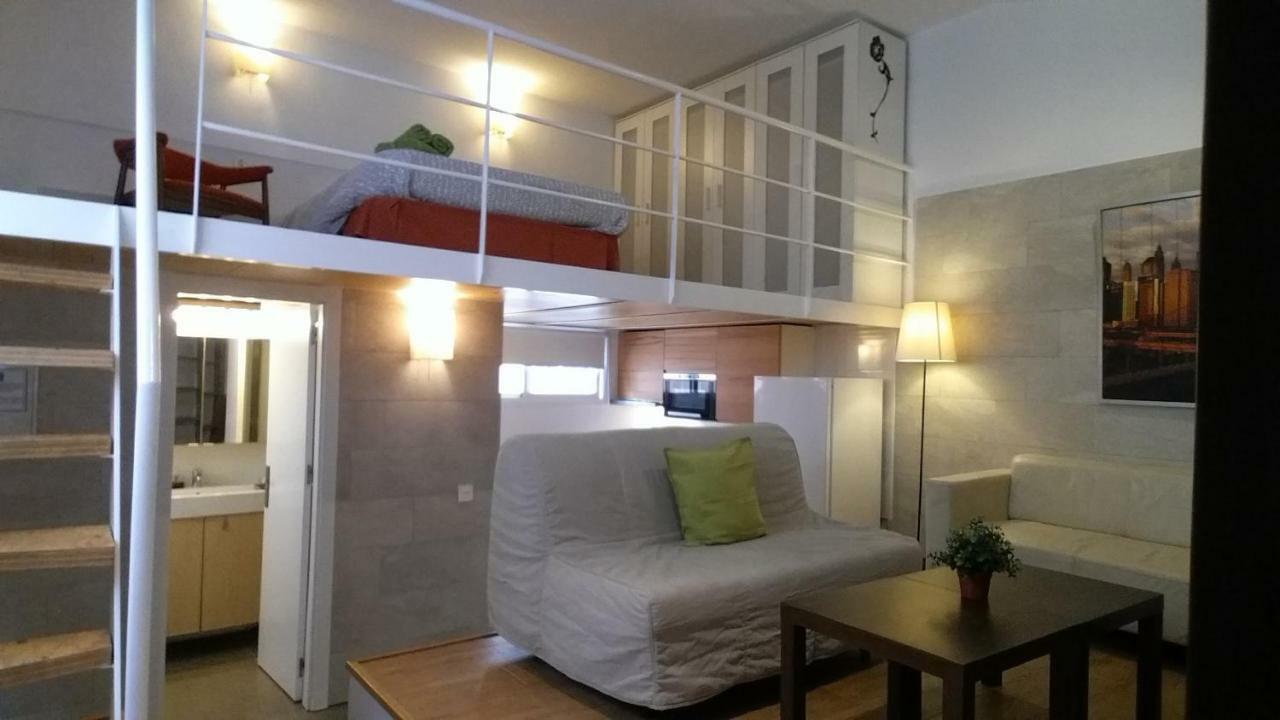 Apartamentos Clavero マラガ エクステリア 写真