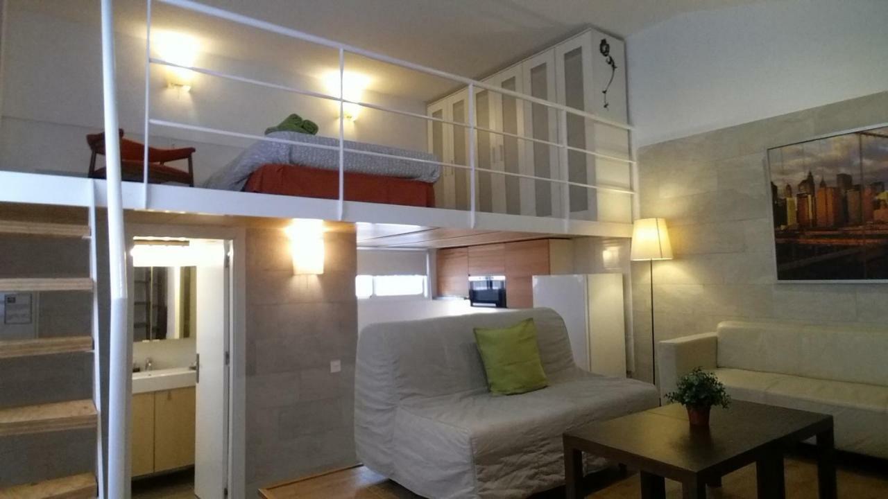 Apartamentos Clavero マラガ エクステリア 写真